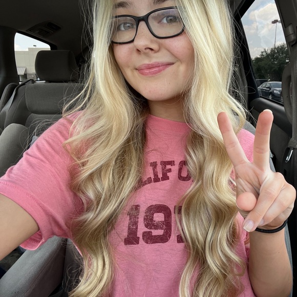 Meet your Posher, Gracie <333 - Picture 4 of 7